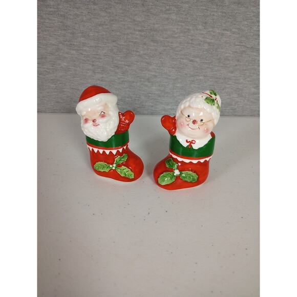 Joseph Originals Salt & Pepper Shakers Santa & Mrs Claus Christmas Vintage - Picture 1 of 8